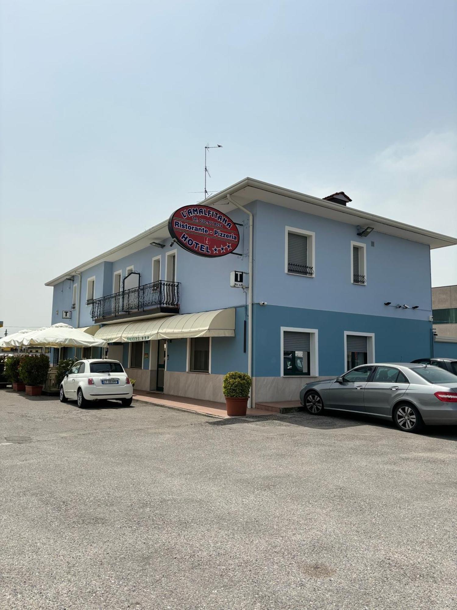 Hotel Ristorante Amalfitana Dello Exterior photo