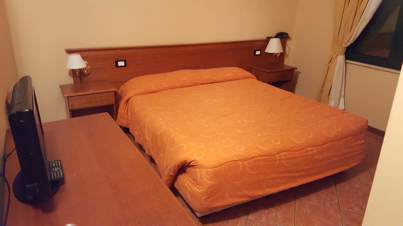 Hotel Ristorante Amalfitana Dello Room photo